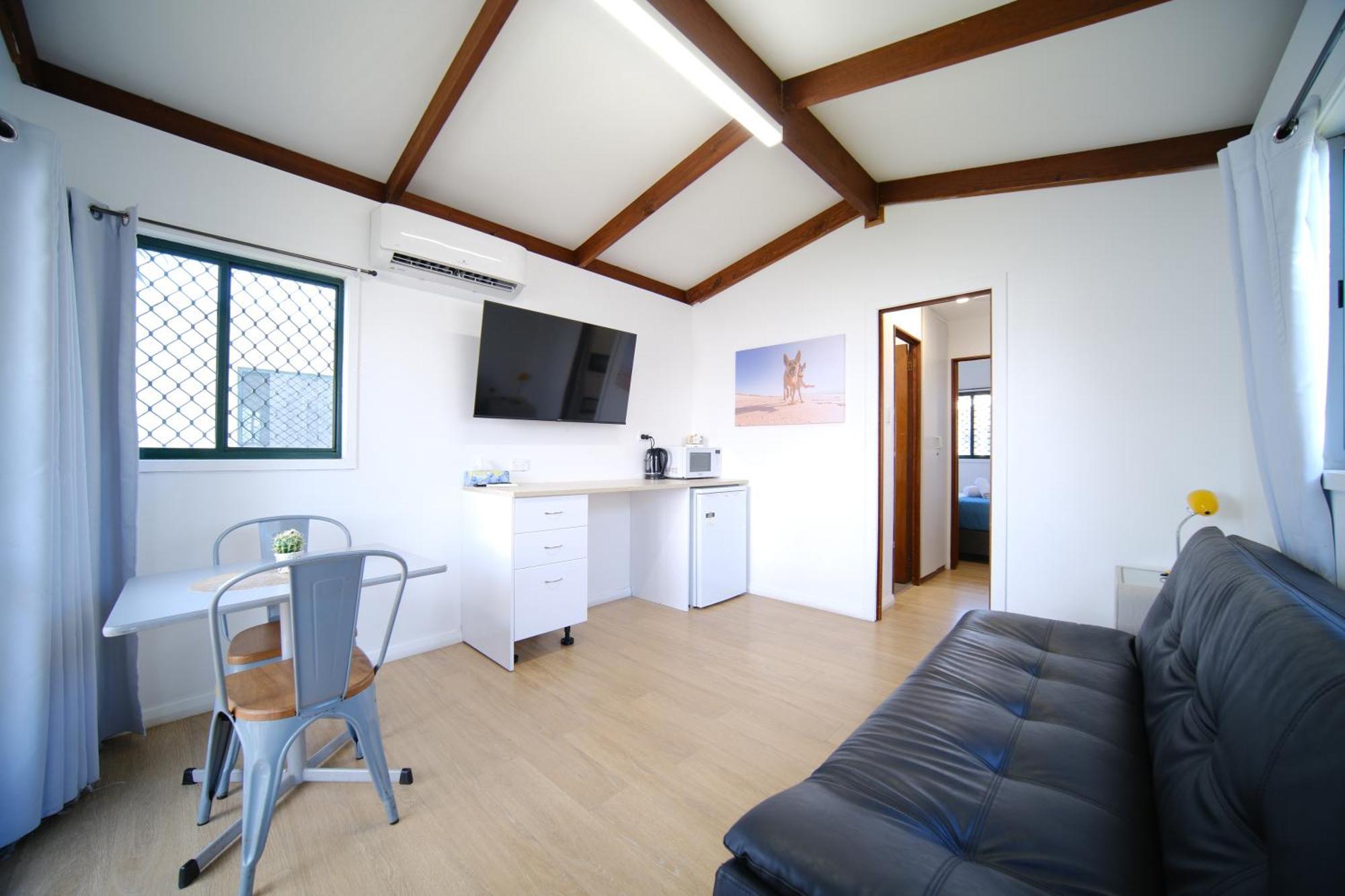 Lakeside Inn Wollongong Primbee Екстер'єр фото