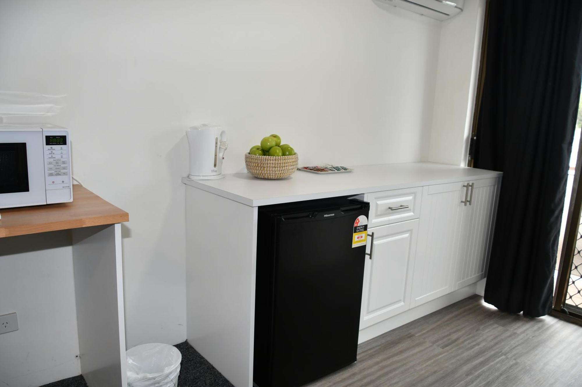 Lakeside Inn Wollongong Primbee Екстер'єр фото